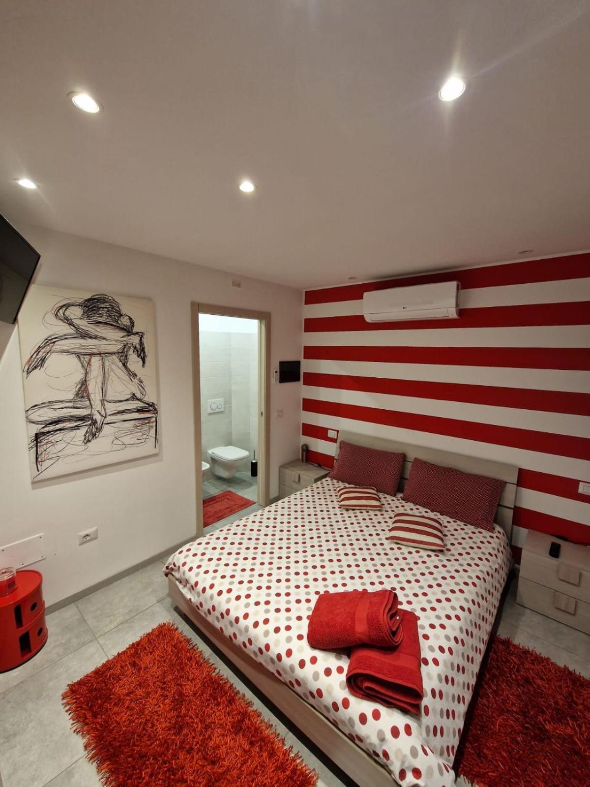 Bed and Breakfast Casa Rosso Blu à Sorico Extérieur photo